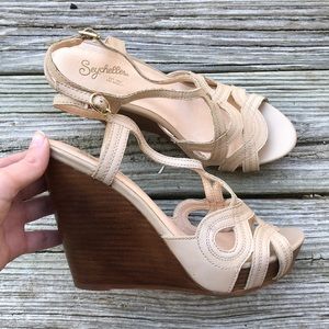 Gently Worn Seychelles Leather and Wood Wedges